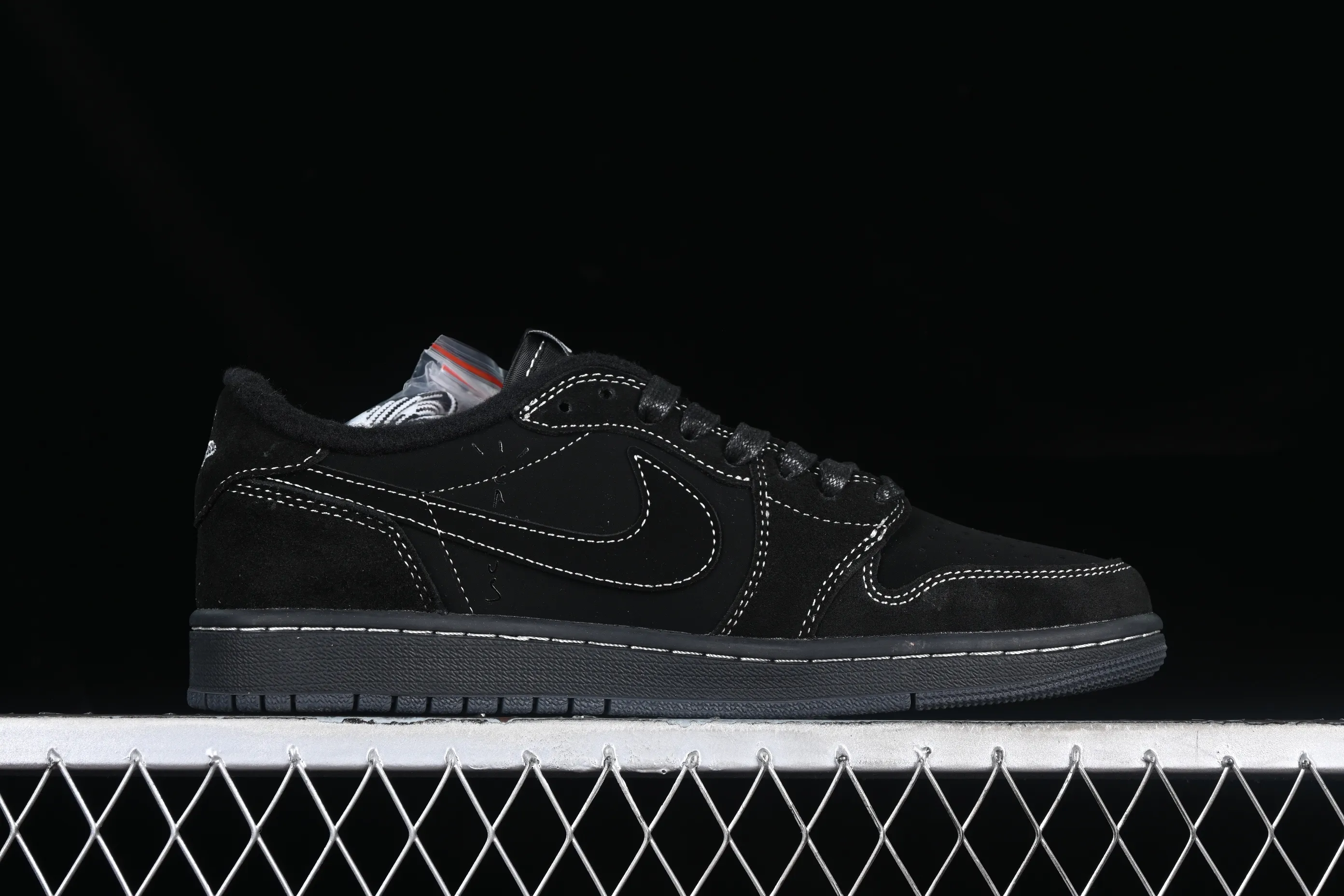 All categories Air Jordan Jordan series basketball shoes Air Jordan 1 Low B1 special price Travis Scott x Air Jordan 1 Low OG AJ1 Joe 1 undercut low DM7866-001